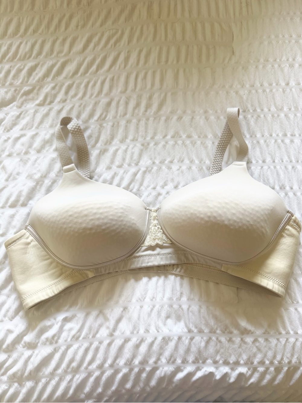5 for $25! Vanity Fair Smooth Molded Cream T-Shirt Bra